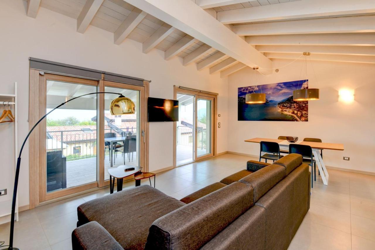Gardaliva 5 Apartment Manerba del Garda Exterior photo
