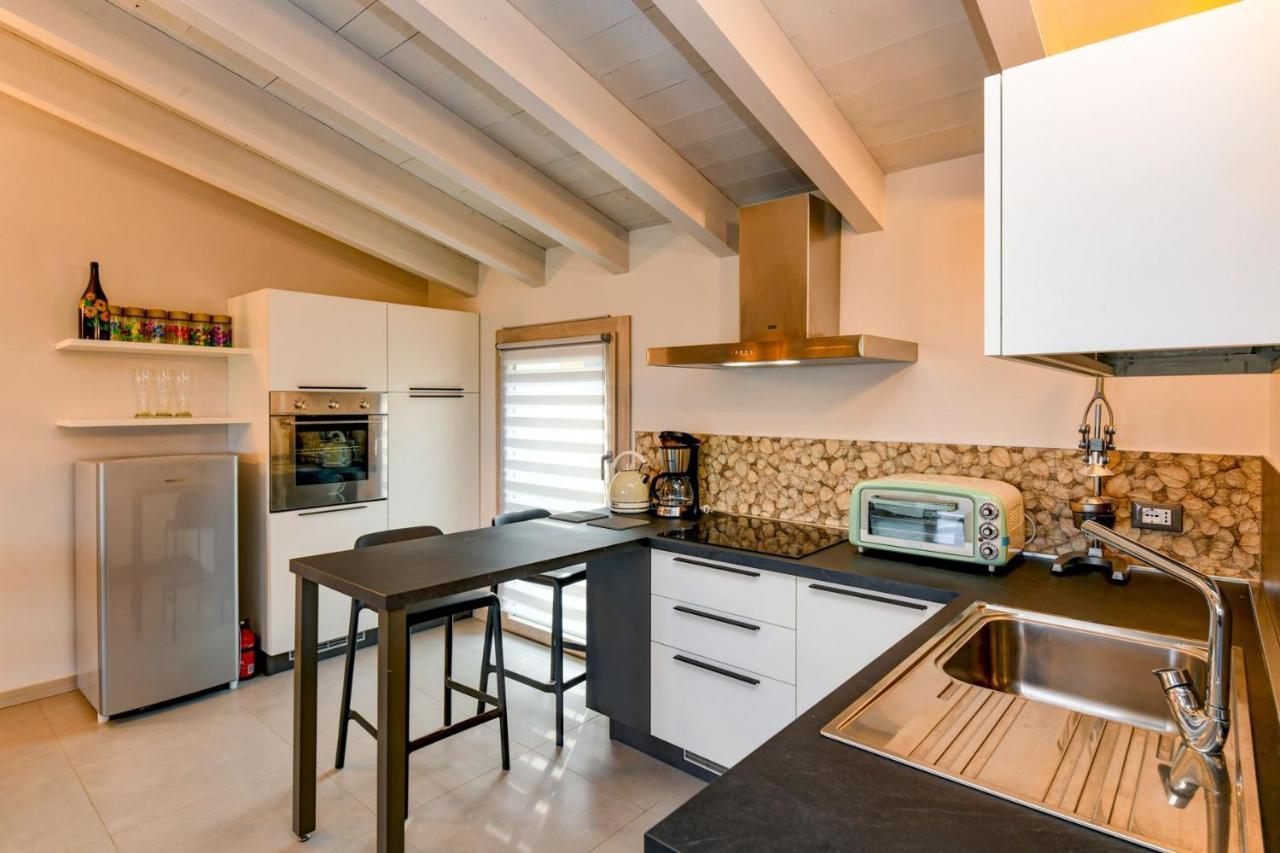Gardaliva 5 Apartment Manerba del Garda Exterior photo